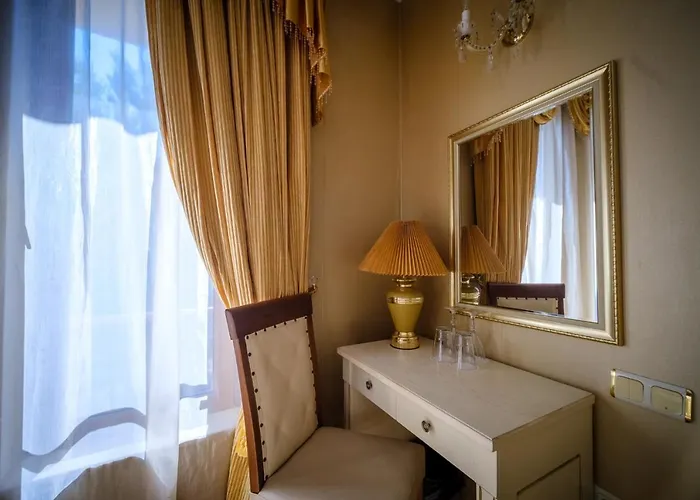 Ξενοδοχείο Family Classic 3*